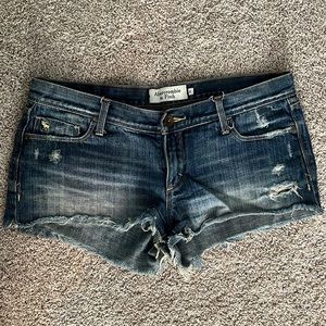 Abercrombie & Fitch denim short shorts